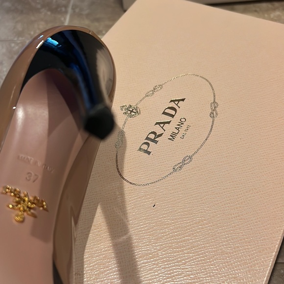 Prada Calzature Donna Heels size 37 - Tan/ Black - Picture 8 of 11